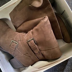Brown high boot
